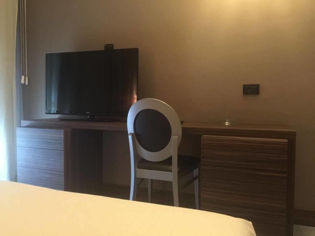 Waldorf Suite Hotel Rimini Ngoại thất bức ảnh